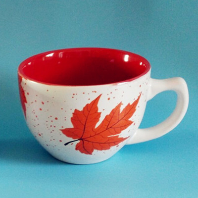 Maple leaf decal ceramic coffee mug