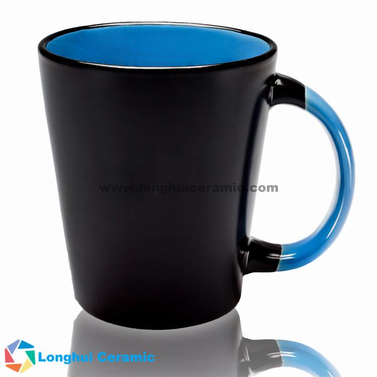 Creative two-tone ceramic latte mug with matching color handle