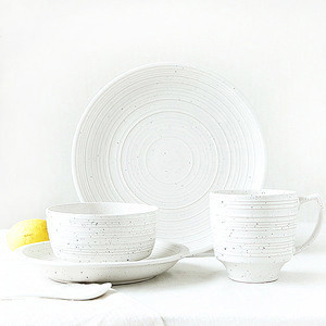 4pcs Simple  custom ceramic dinnerware set