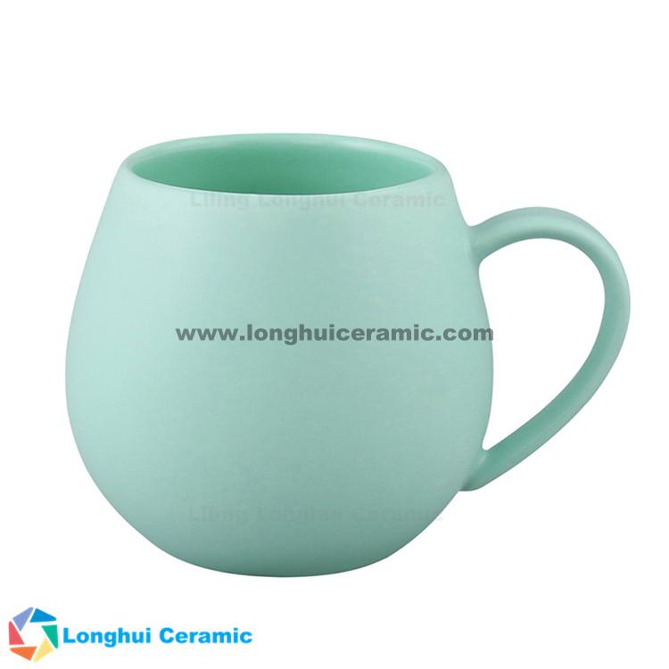 14 ounce classic feeling ball shape custom design hug me promotional ceramic cup
